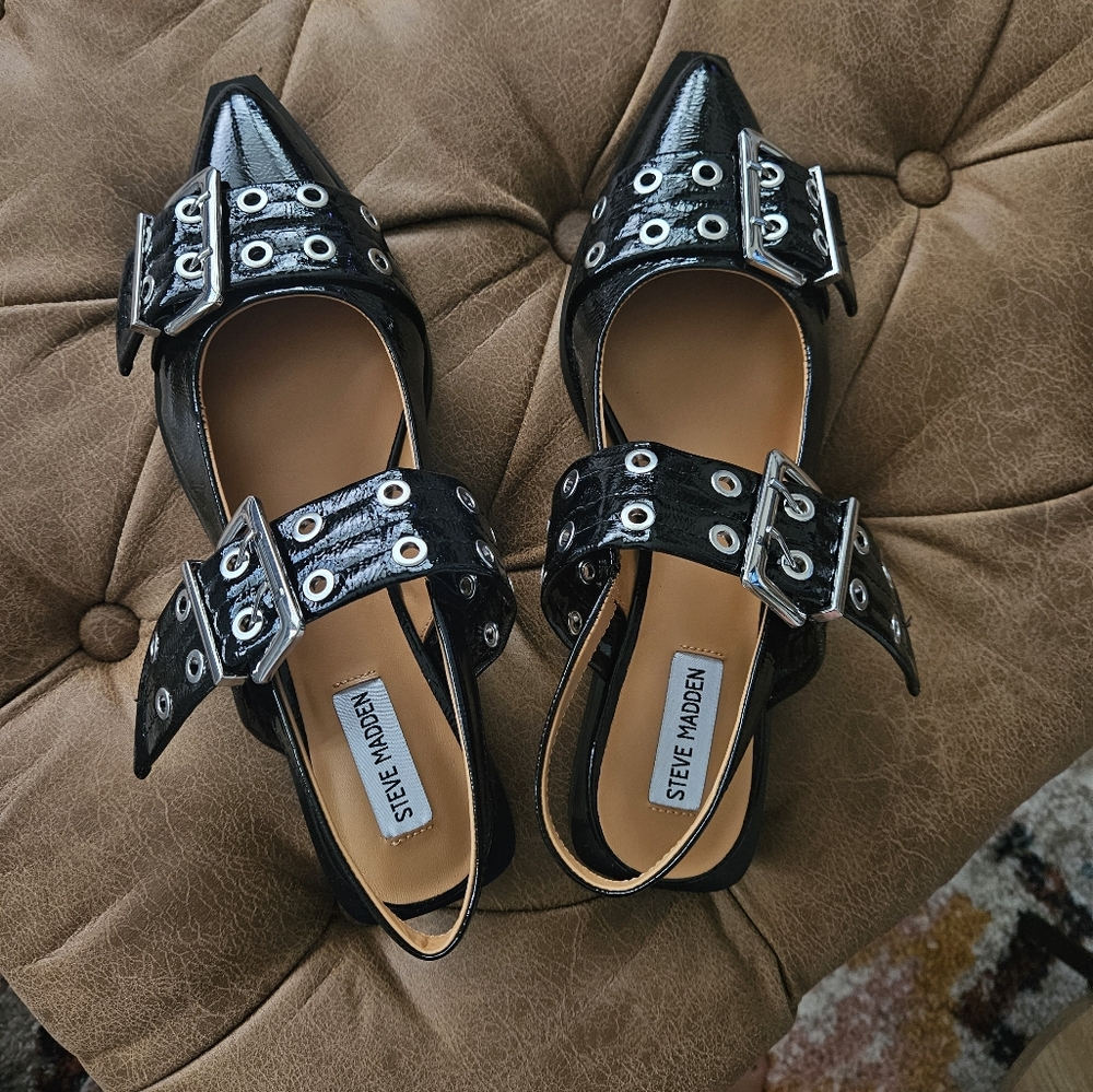 Steve Madden Graya Black Patent Leather